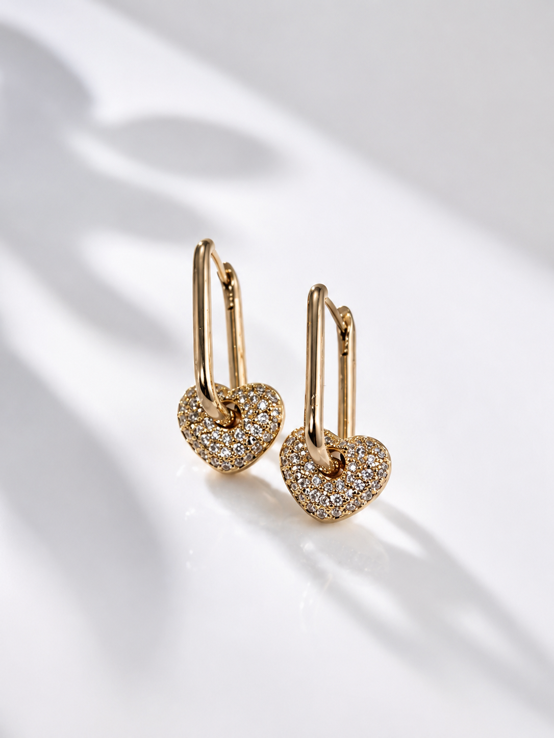 Arete Tipo Tifanny con dije de corazón con circonias oro laminado